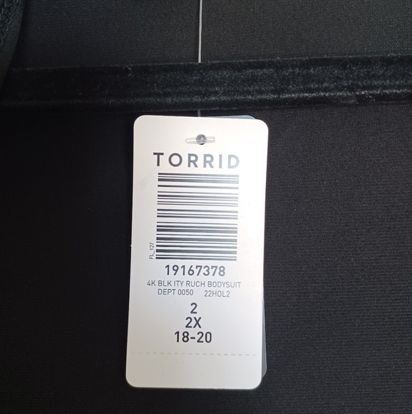NWT Torrid Ruched Black Bodysuit - Picture 4 of 8